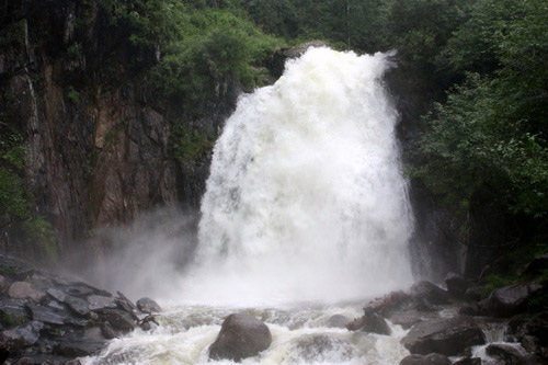 Водопад Корбу